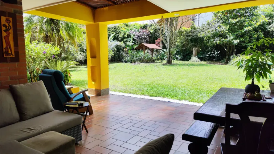 Casa de 3 alcobas en venta en El Retiro, 1078 m² · foto 3 de 20
