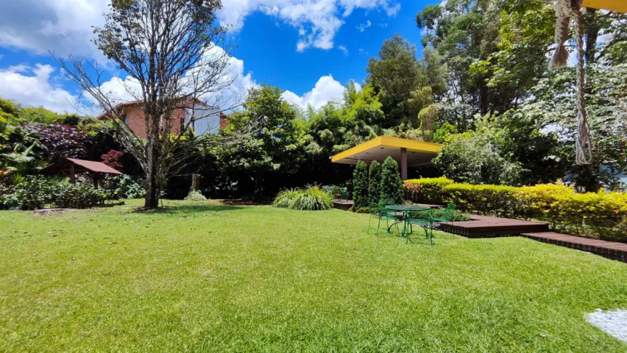 Casa de 3 alcobas en venta en El Retiro, 1078 m² · foto 6 de 20