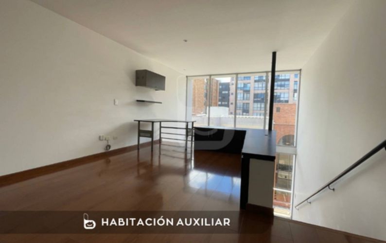 Apartaestudio en venta en Chico Norte, Bogotá, 62 m² · foto 2 de 11