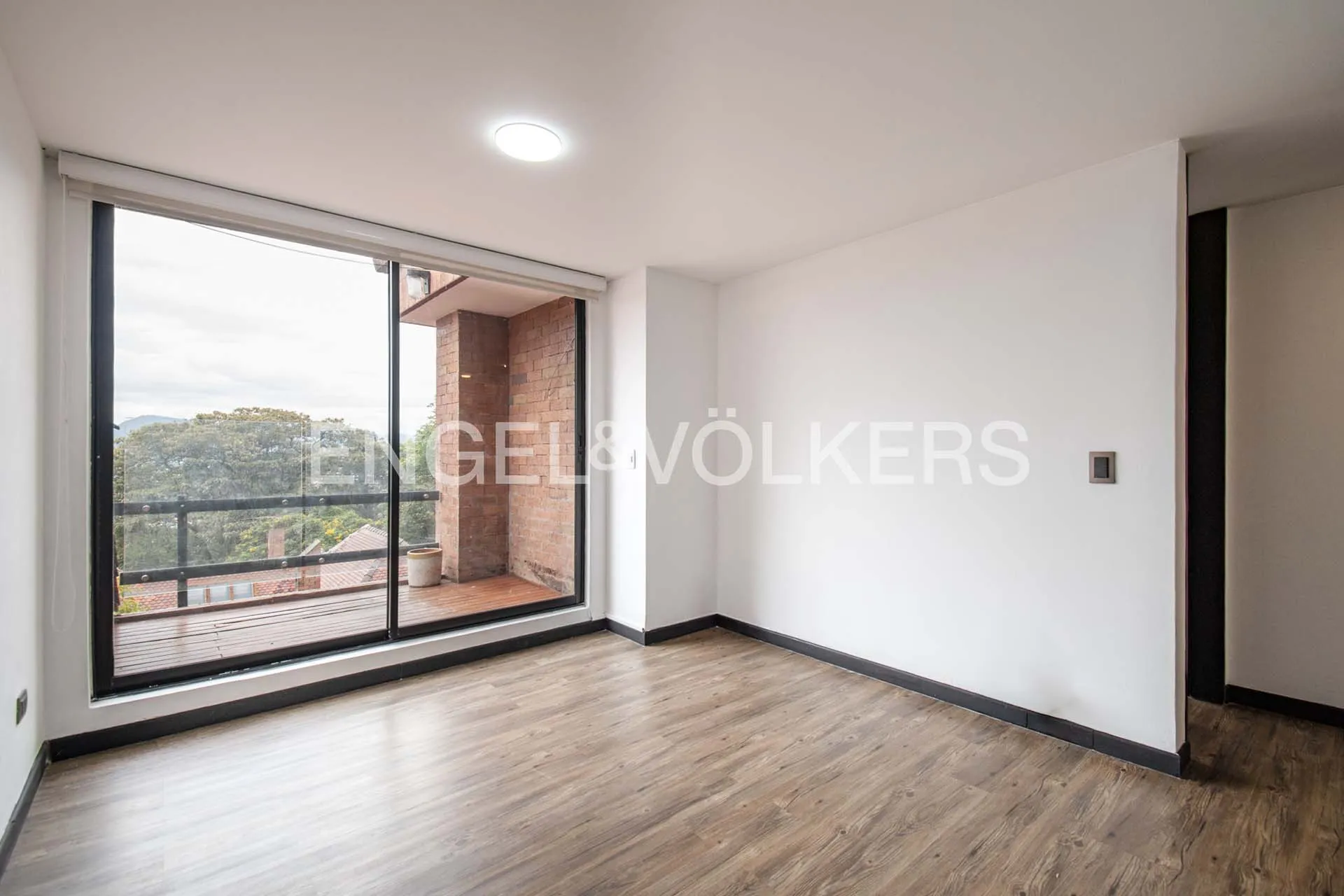 Casa en venta en Cerros De Suba, Bogotá · foto 9 de 23