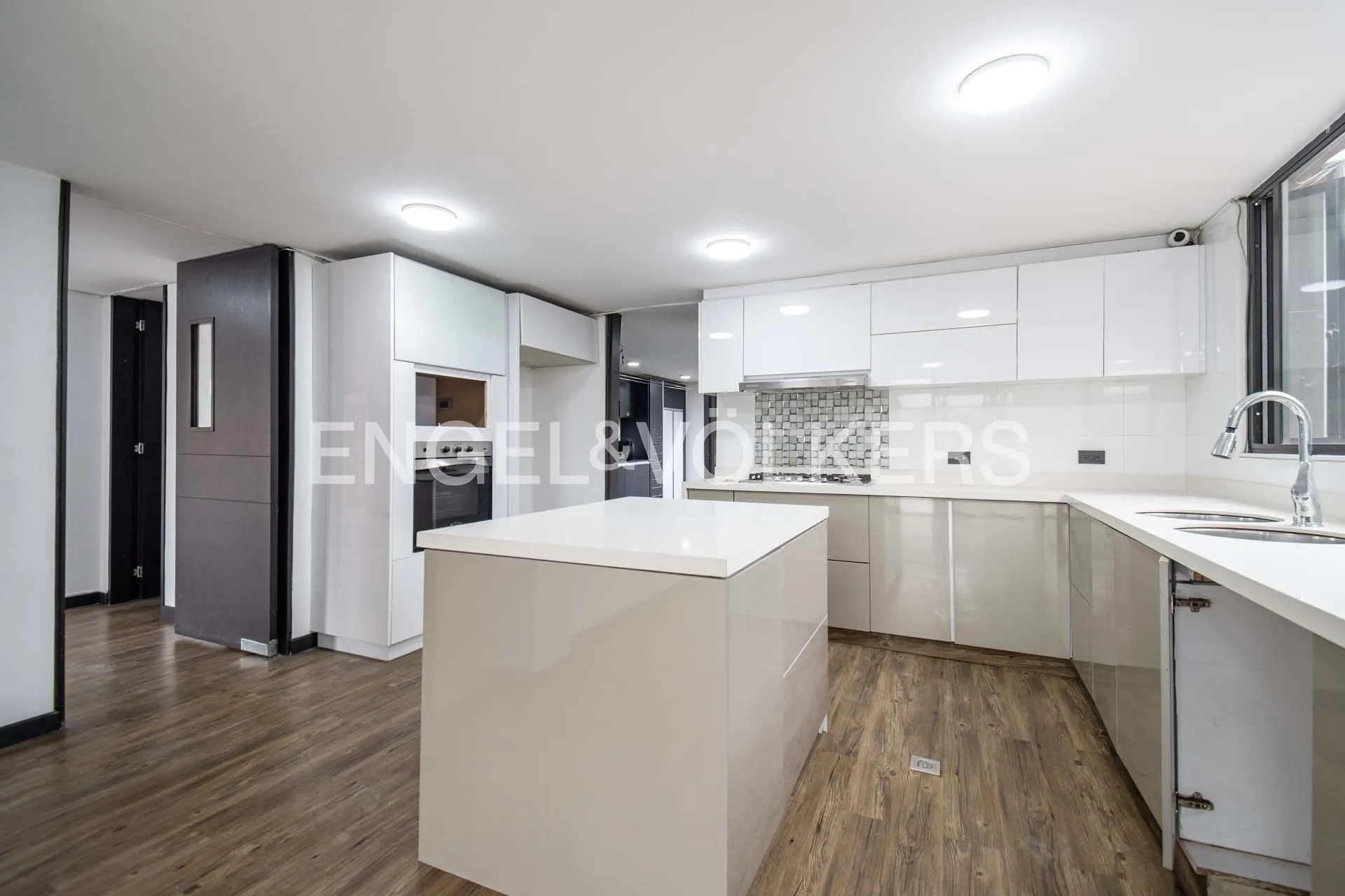 Casa en venta en Cerros De Suba, Bogotá · foto 6 de 23