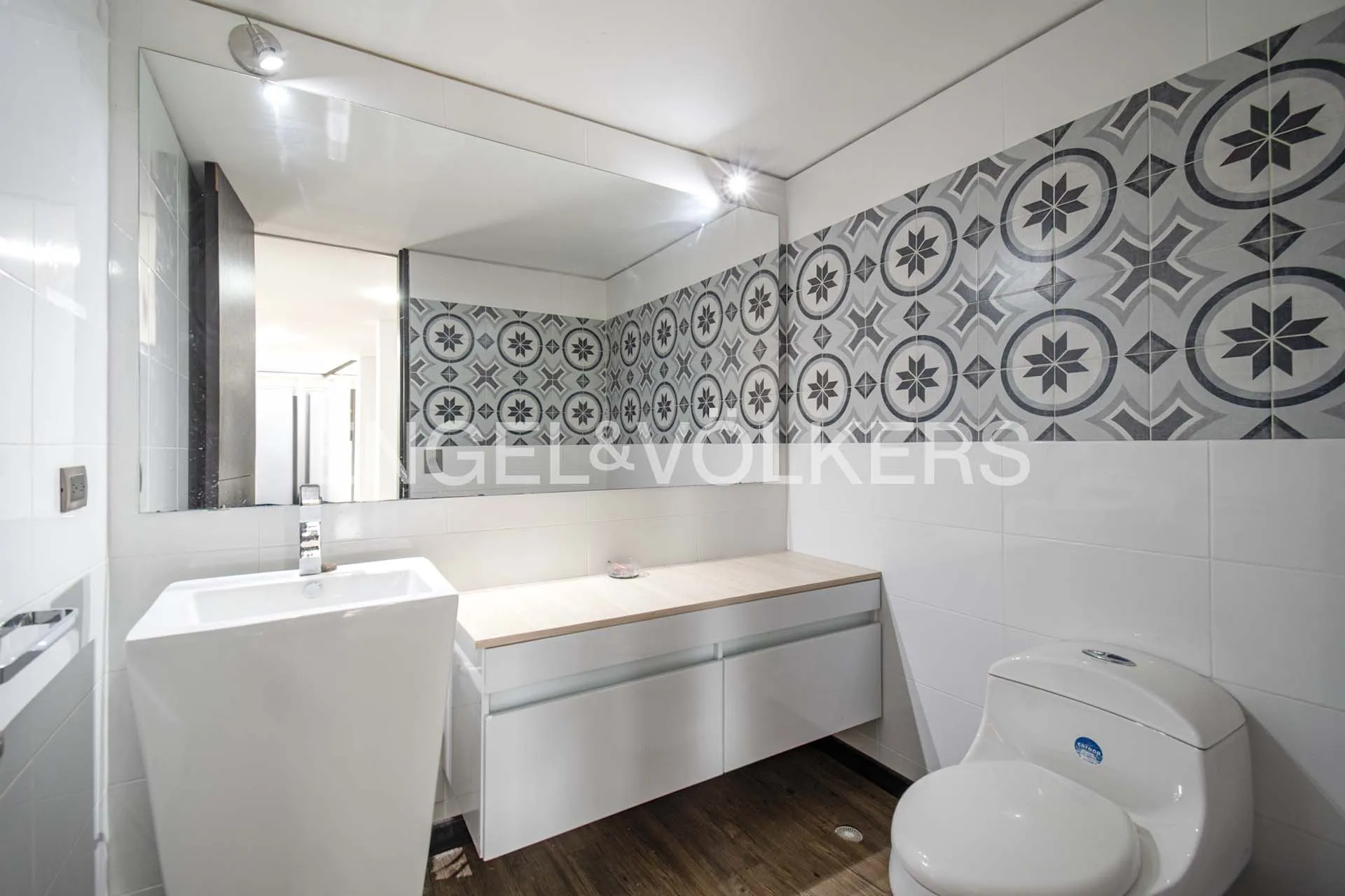 Casa en venta en Cerros De Suba, Bogotá · foto 4 de 23