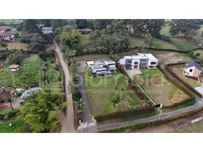Casa de 3 alcobas en venta en El Carmen De Viboral, El Carmen de Viboral, 500 m² · foto 6 de 9
