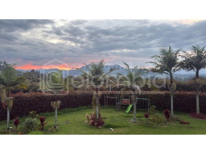 Casa de 3 alcobas en venta en El Carmen De Viboral, El Carmen de Viboral, 500 m² · foto 7 de 9