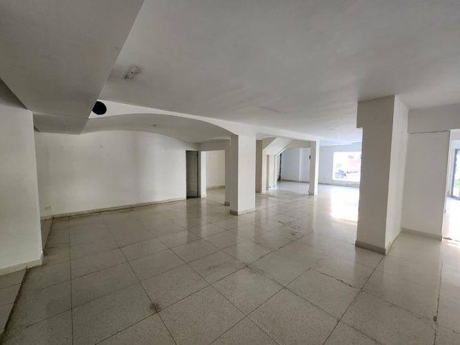 Local en arriendo en Altos Del Prado, Barranquilla, 946 m² · foto 5 de 16