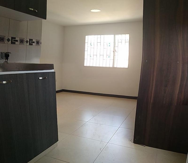 Casa en venta en Villas De Granada, Bogotá · foto 3 de 8