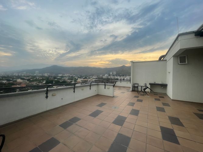 Apartaestudio en venta en La Flora, Cali, 45 m² · foto 15 de 19