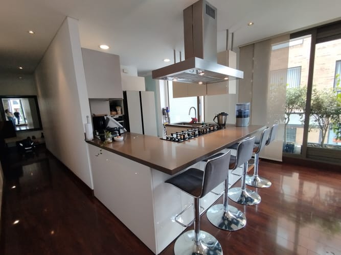 Apartamento de 3 alcobas en venta en Chicó Navarra, Bogotá, 155 m² · foto 8 de 24