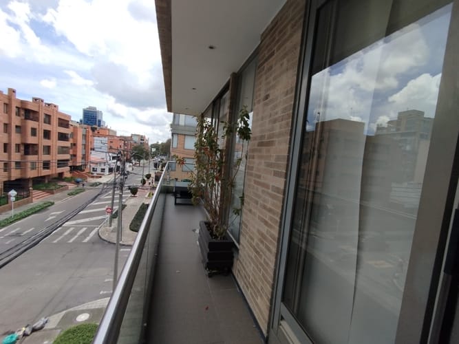 Apartamento de 3 alcobas en venta en Chicó Navarra, Bogotá, 155 m² · foto 16 de 24