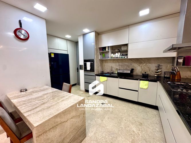 Casa de 5 alcobas en venta en Cañaveral, Floridablanca, 400 m² · foto 6 de 24