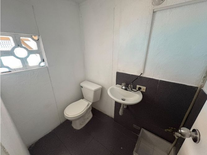 Local en arriendo en Ditaires, Itagüí, 37 m² · foto 4 de 6