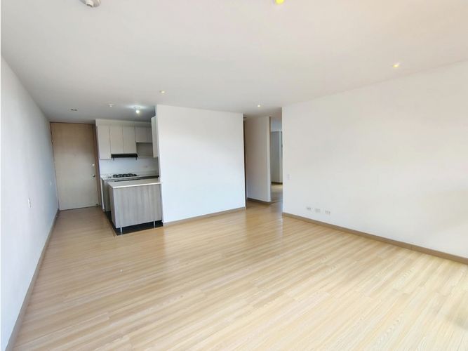 Apartamento de 2 alcobas en arriendo en Loma De Los Gonzalez, Medellín, 80 m² · foto 4 de 20
