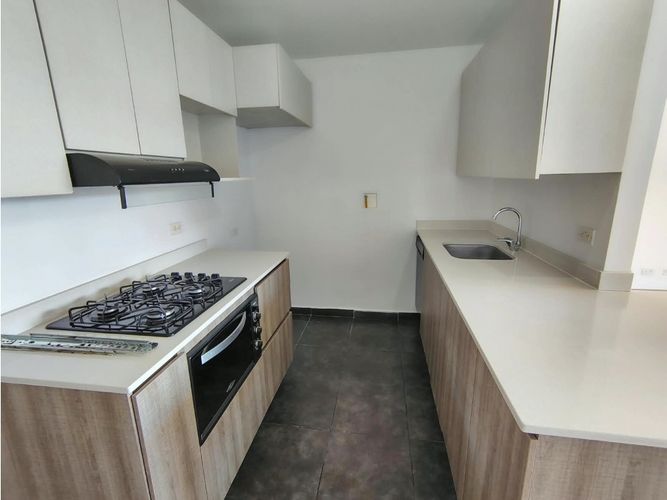 Apartamento de 2 alcobas en arriendo en Loma De Los Gonzalez, Medellín, 80 m² · foto 6 de 20