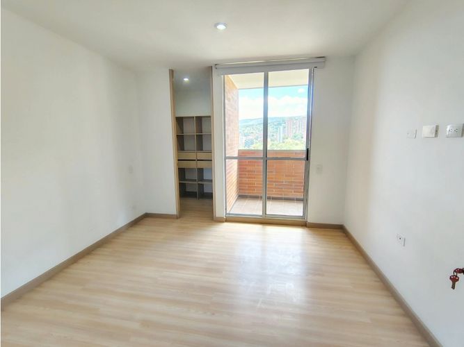 Apartamento de 2 alcobas en arriendo en Loma De Los Gonzalez, Medellín, 80 m² · foto 10 de 20