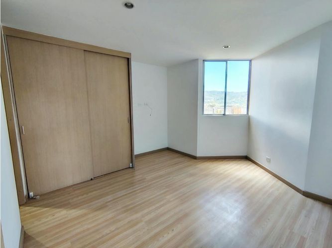 Apartamento de 2 alcobas en arriendo en Loma De Los Gonzalez, Medellín, 80 m² · foto 14 de 20