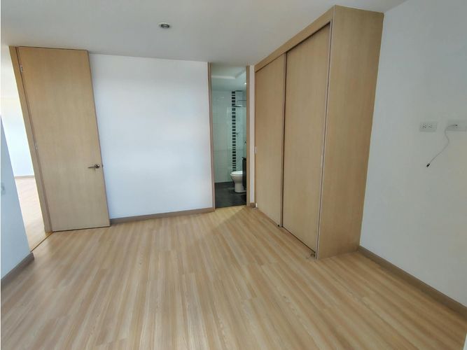 Apartamento de 2 alcobas en arriendo en Loma De Los Gonzalez, Medellín, 80 m² · foto 16 de 20