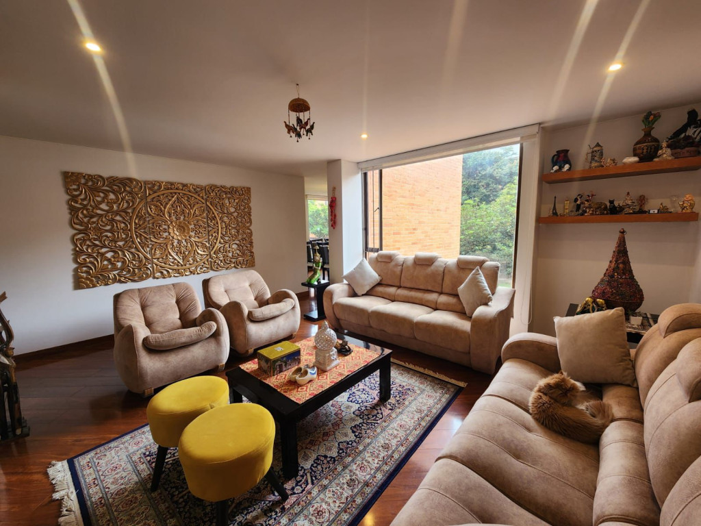 Apartamento en venta en Santa Barbara Central, Bogotá · foto 2 de 17