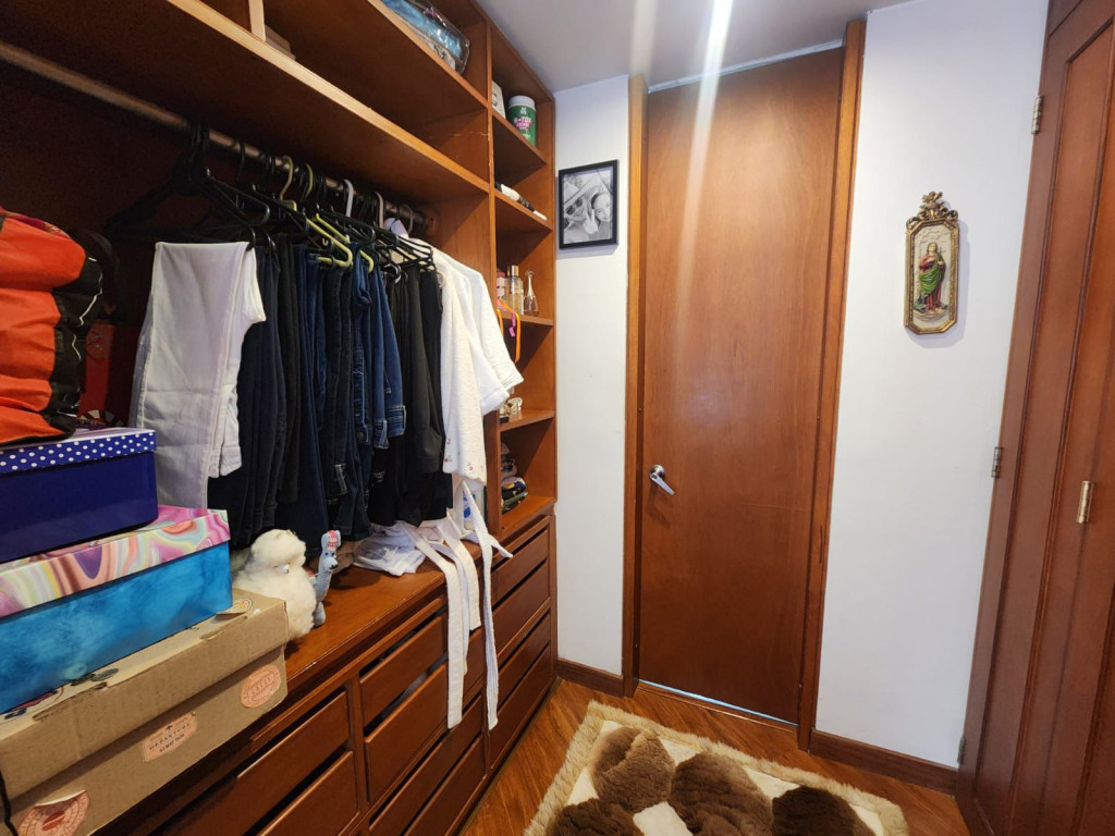 Apartamento en venta en Santa Barbara Central, Bogotá · foto 15 de 17