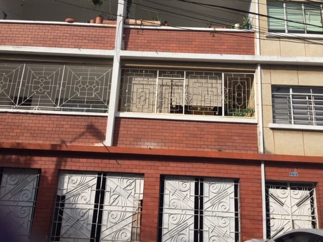 Edificio en venta en Miraflores, Cali, 1078 m² · foto 2 de 6