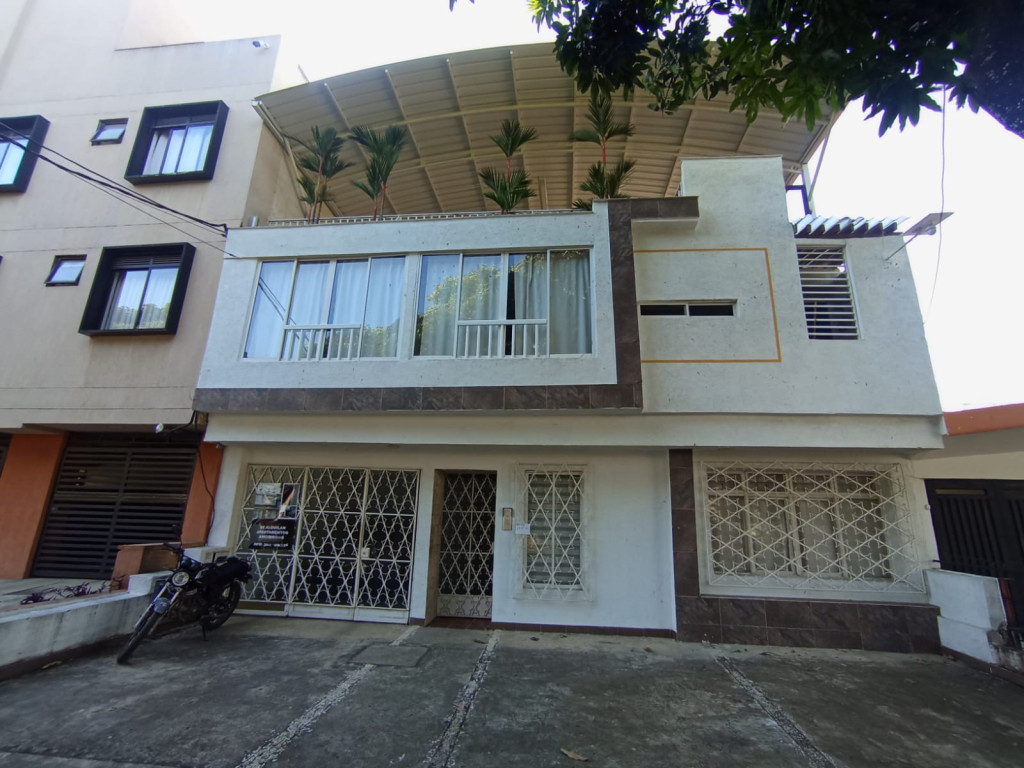 Casa en Arriendo en Prados del norte, Cali
