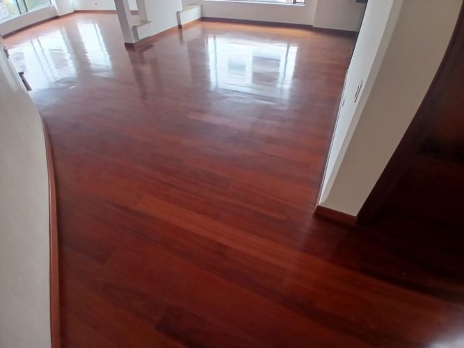 Apartamento de 5 alcobas en arriendo en Santa Barbara Occidental, Bogotá, 340 m² · foto 16 de 24