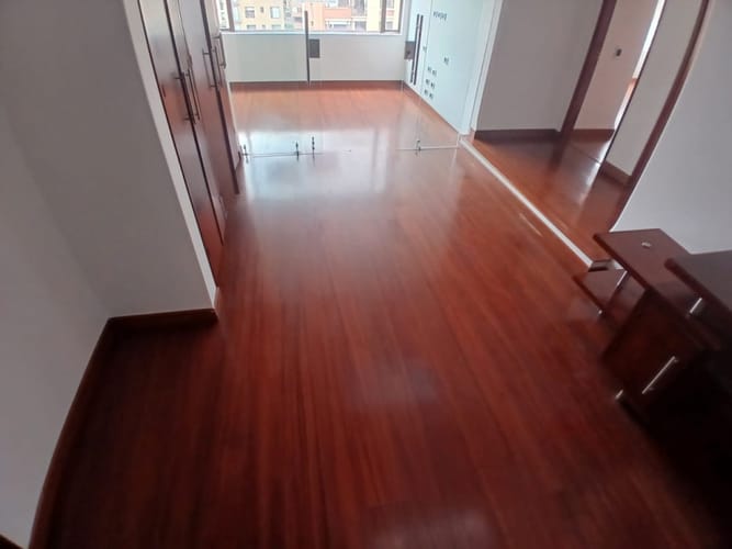 Apartamento de 5 alcobas en arriendo en Santa Barbara Occidental, Bogotá, 340 m² · foto 18 de 24