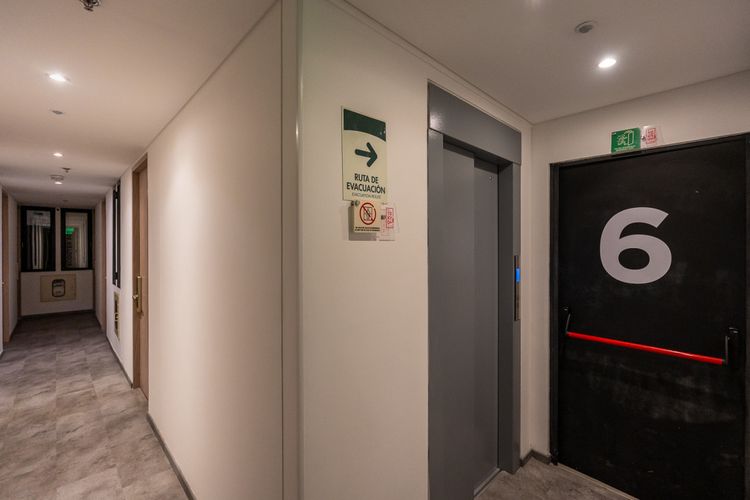 Apartaestudio en venta en Chico, Bogotá, 18 m² · foto 2 de 24