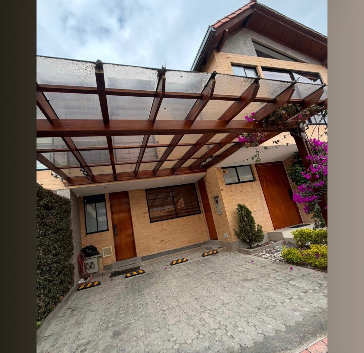 Casa en Arriendo en Vereda La Balsa, Chía