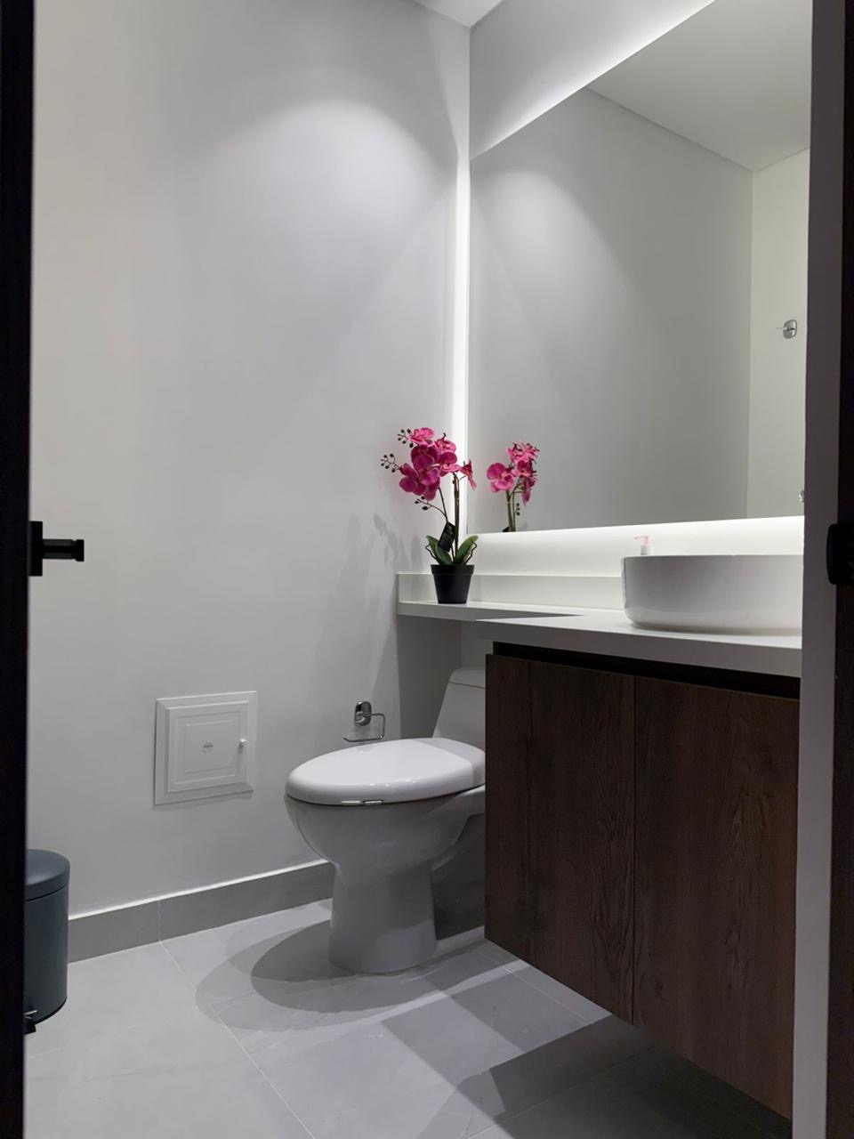 Apartaestudio en arriendo en Chicó Alto, Bogotá · foto 8 de 8