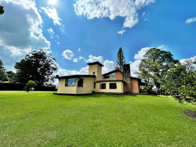 Finca en arriendo en El Porvenir, Rionegro, 26200 m² · foto 2 de 24