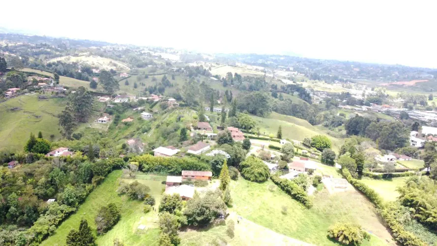 Finca en venta en Fontibon, Rionegro, 35259 m² · foto 5 de 24