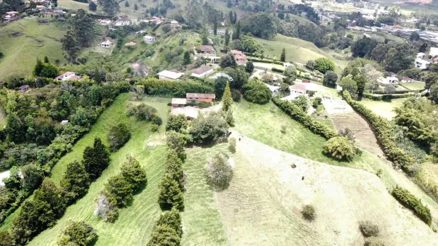 Finca en venta en Fontibon, Rionegro, 35259 m² · foto 13 de 24