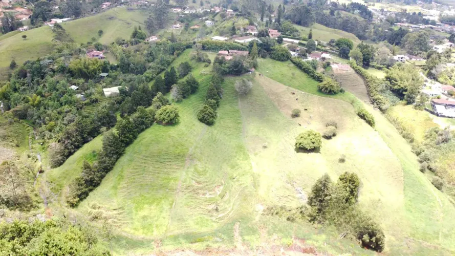 Finca en venta en Fontibon, Rionegro, 35259 m² · foto 16 de 24