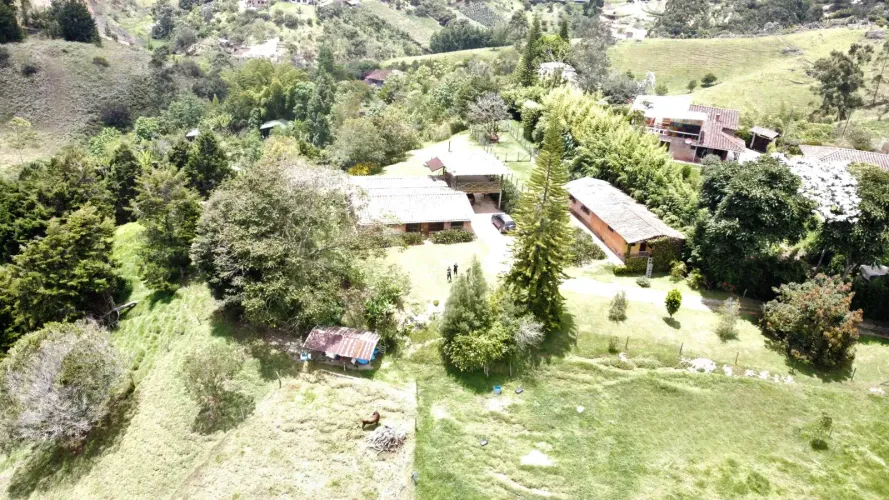 Finca en venta en Fontibon, Rionegro, 35259 m² · foto 19 de 24