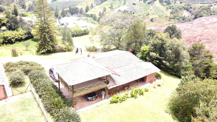 Finca en venta en Fontibon, Rionegro, 35259 m² · foto 21 de 24