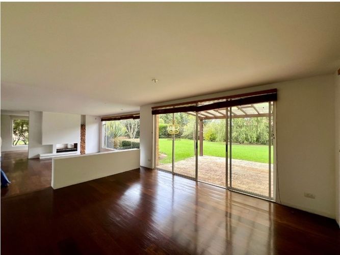 Casa de 4 alcobas en venta en Fusca, Chía, 1081 m² · foto 7 de 24
