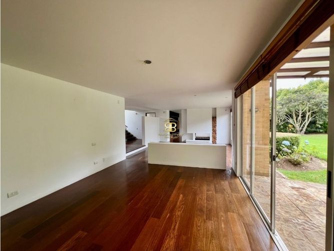 Casa de 4 alcobas en venta en Fusca, Chía, 1081 m² · foto 8 de 24