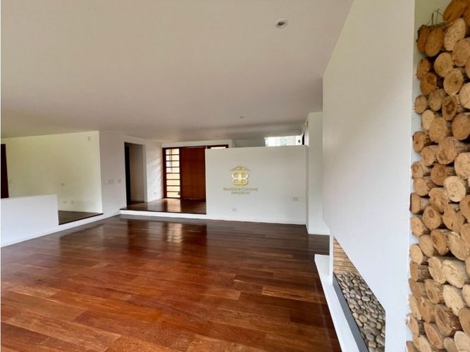 Casa de 4 alcobas en venta en Fusca, Chía, 1081 m² · foto 3 de 24