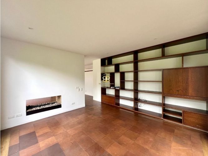 Casa de 4 alcobas en venta en Fusca, Chía, 1081 m² · foto 4 de 24