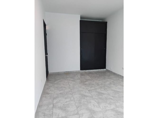 Casa de 5 alcobas en venta en Junin, Cali, 380 m² · foto 11 de 24
