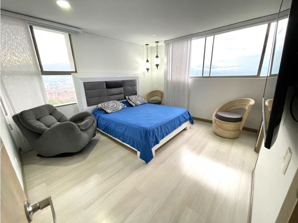 Apartamento en venta en Loma Del Esmeraldal, Envigado · foto 8 de 24