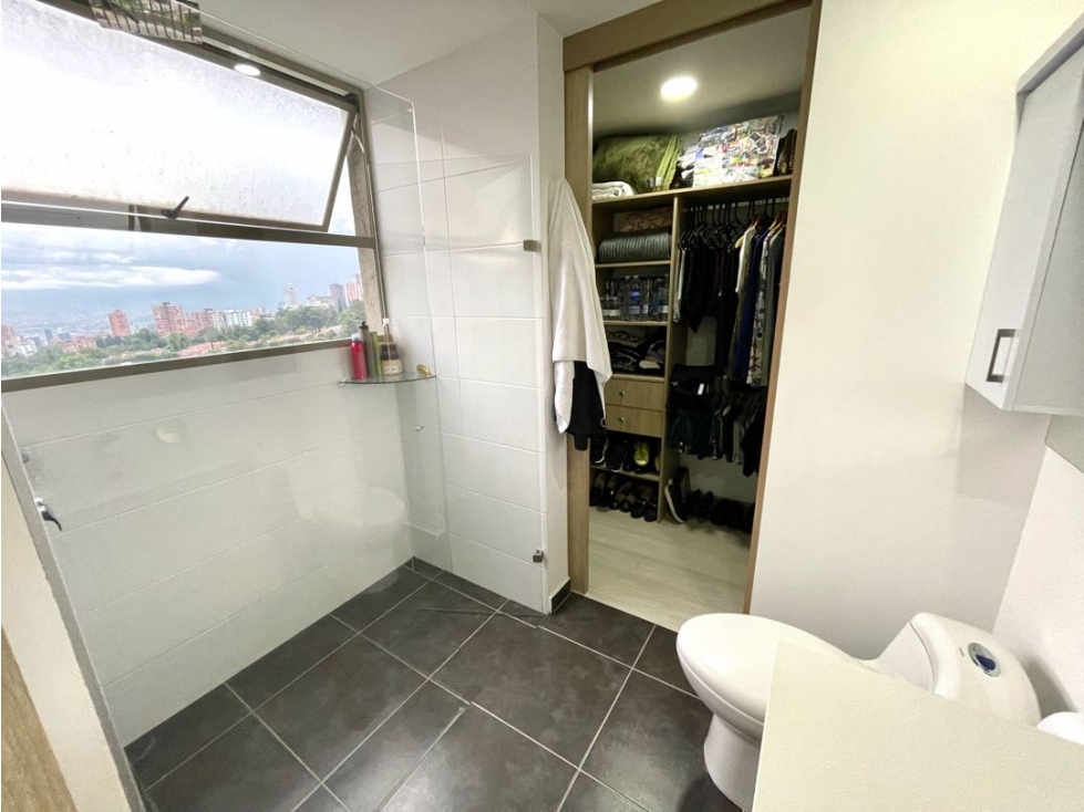 Apartamento en venta en Loma Del Esmeraldal, Envigado · foto 11 de 24