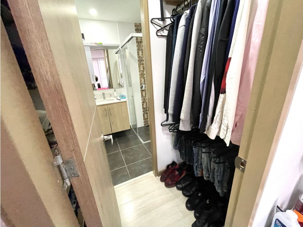 Apartamento en venta en Loma Del Esmeraldal, Envigado · foto 18 de 24