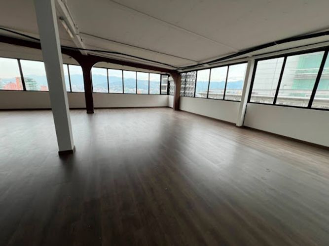 Local en arriendo en Altos Del Poblado, Medellín, 282 m² · foto 9 de 17