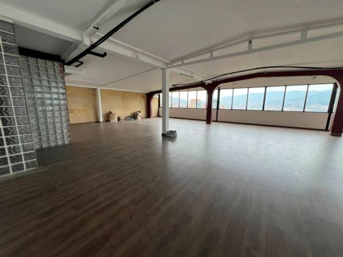 Local en arriendo en Altos Del Poblado, Medellín, 282 m² · foto 15 de 17