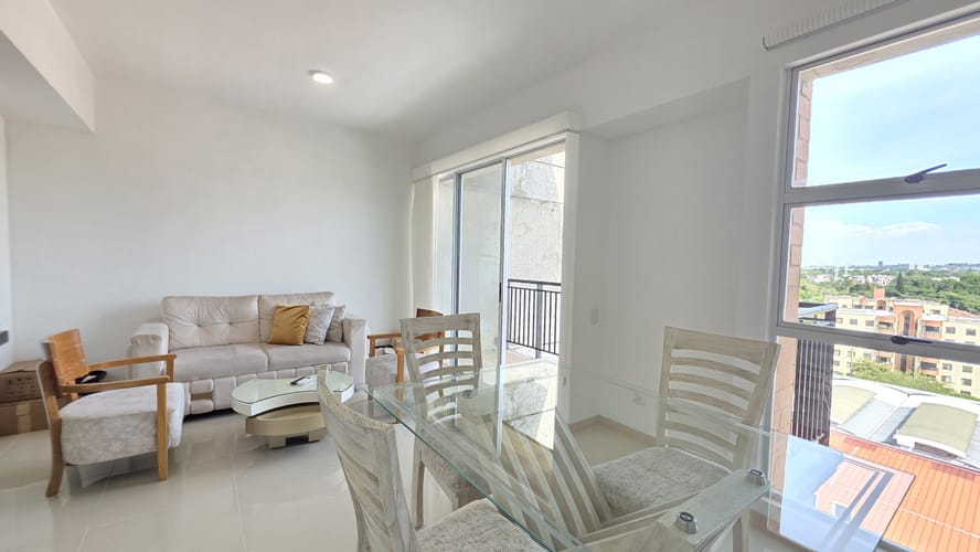 Apartamento de 3 alcobas en venta en Quintas De Don Simon, Cali, 97 m² · foto 2 de 19