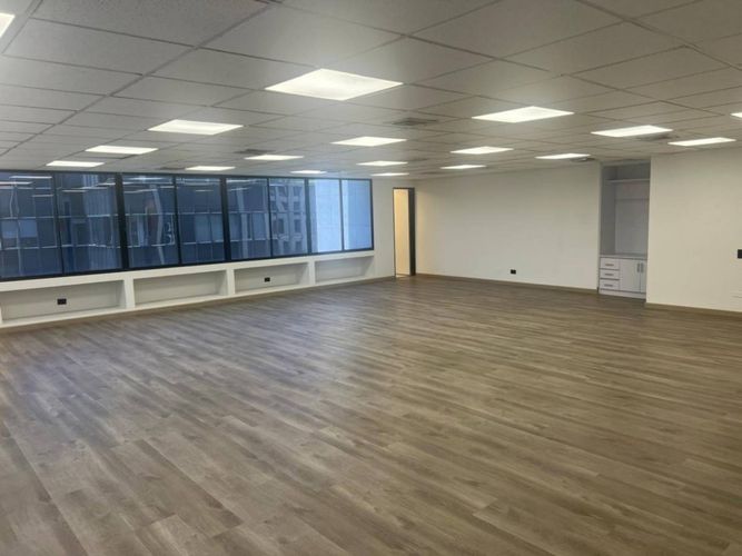 Oficina en arriendo en Milla De Oro, Medellín, 125 m² · foto 10 de 16
