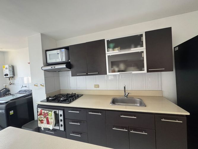 Apartaestudio en venta en Oviedo, Medellín, 52 m² · foto 3 de 11