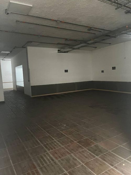 Bodega en arriendo en Puerta Del Sol, Bucaramanga, 2147 m² · foto 8 de 11