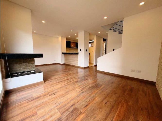 Casa de 3 alcobas en venta en Cn Balcones De Toscana, Mosquera, 134 m² · foto 2 de 24
